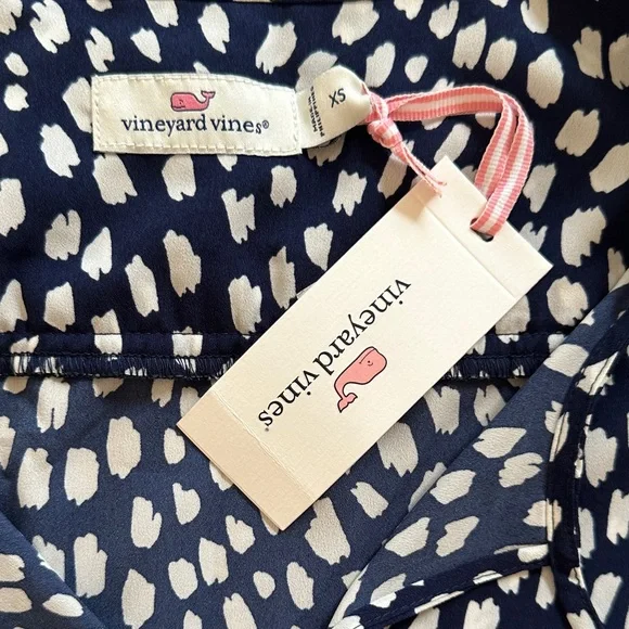 Vineyard Vines Navy and White Patterned Blouse